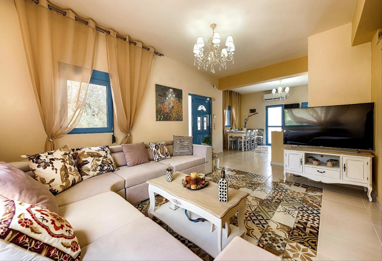 Villa Luxury Retro